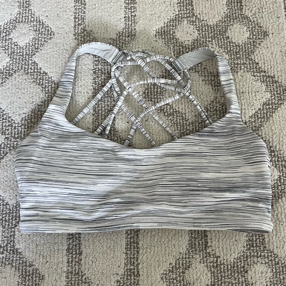 Lululemon Free to Be Strappy Sports Bra
